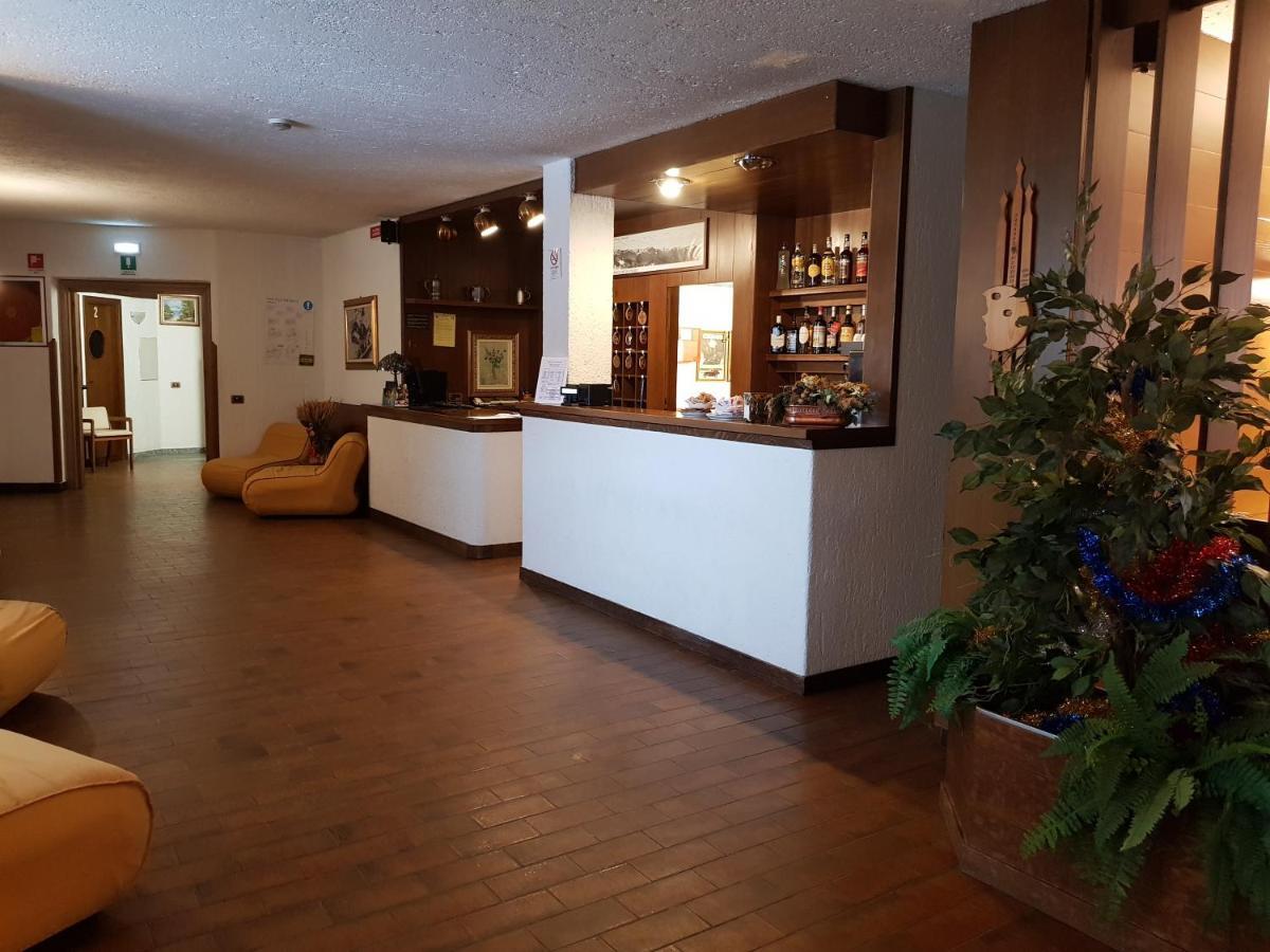 Hotel Alle Tre Baite Santa Caterina Valfurva Exterior foto